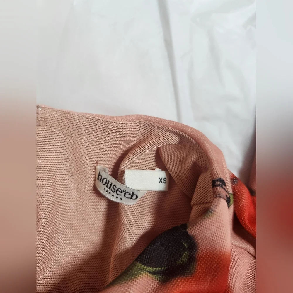 Rose Print 'Adanna' House of CB- XS - Picture 12 of 13